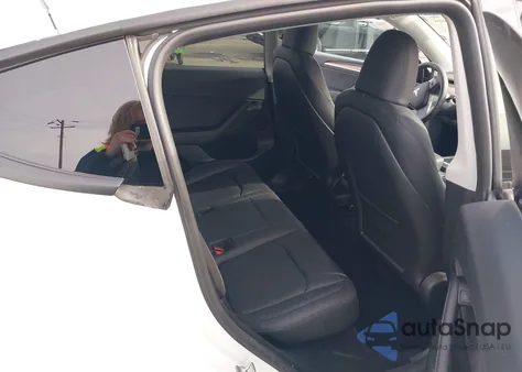 2023 Tesla Model Y Performance Dual Motor All-Wheel Drive from USA, damaged, VIN 7SAYGDEF5PF947410